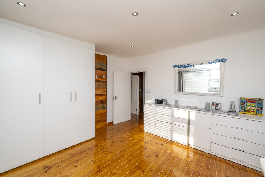 5 Bedroom Property for Sale in Rouxville Western Cape